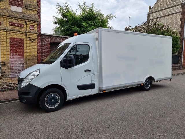 Camion 20M3 avec Hayon