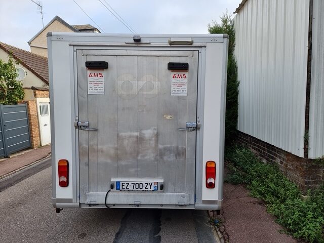 Camion 20M3 avec Hayon – Image 3